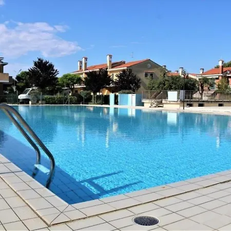 Apartment Spacious On 2 Floors - Beahost