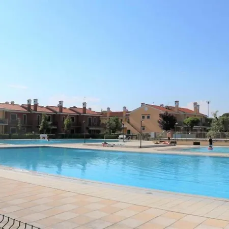 Spacious On 2 Floors - Beahost Apartment *